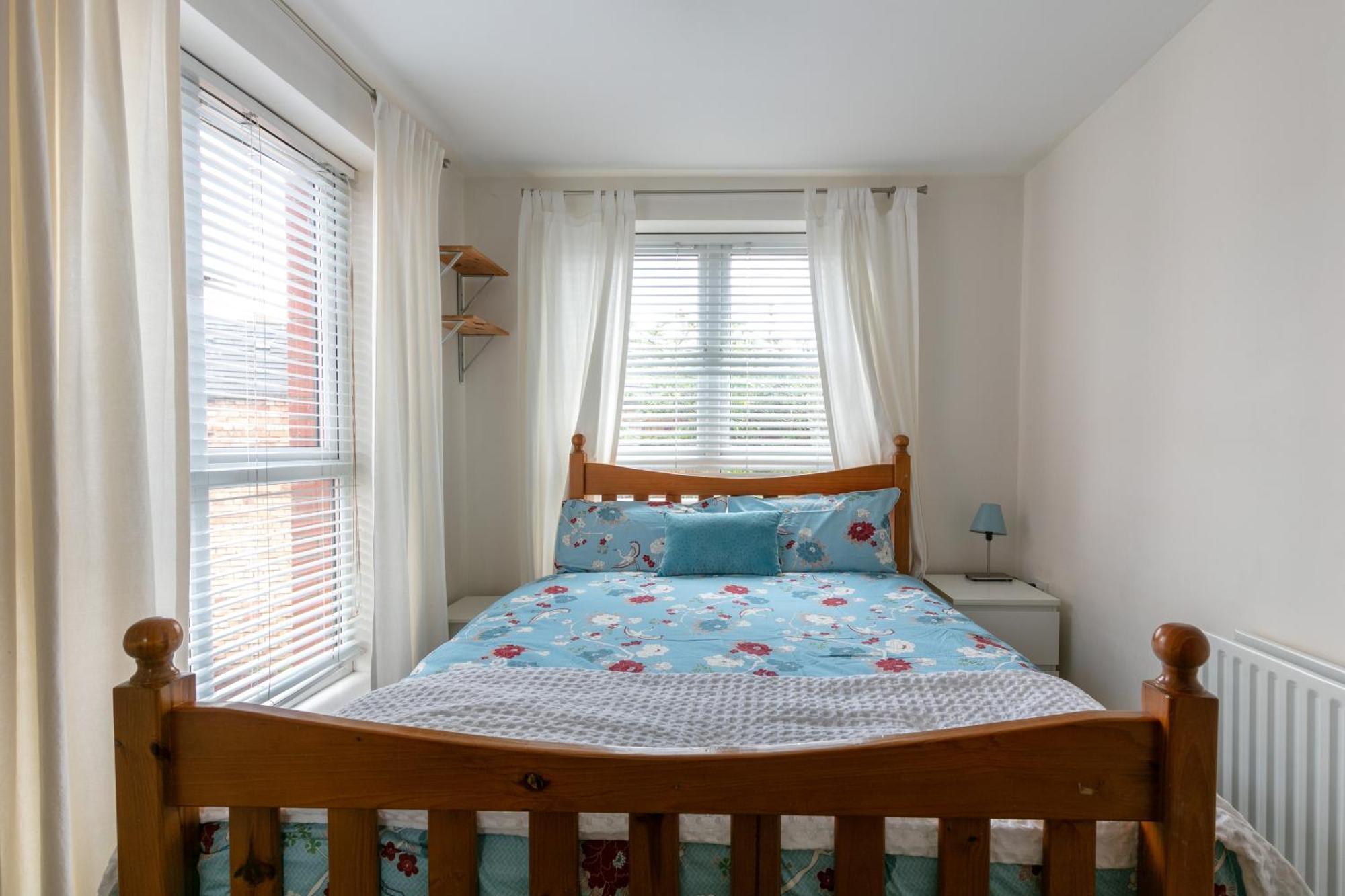 Park Apartments At Obc Белфаст Екстериор снимка